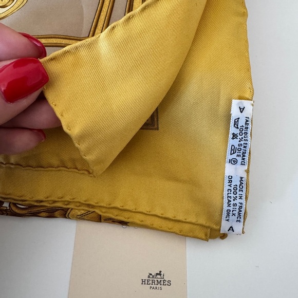 Authentic Hermes Carré 90 LES TUILERIES Tuileries Garden Silk Scarf W/Box - Picture 4 of 9